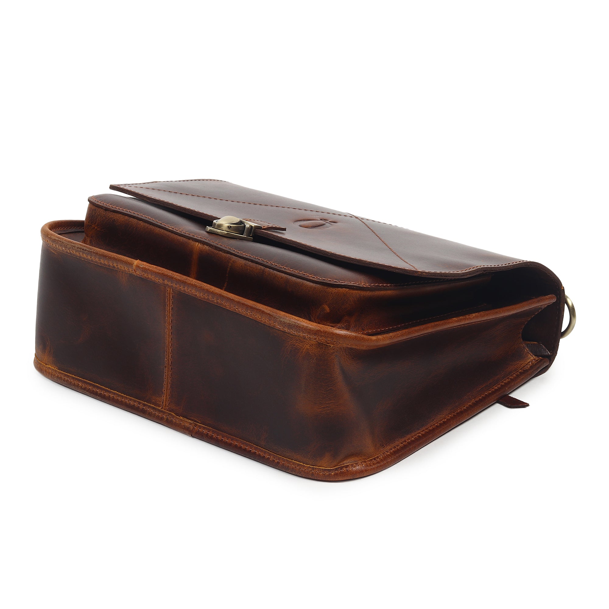 Lana Leather Saddle Bag - DÖTCH CLUB