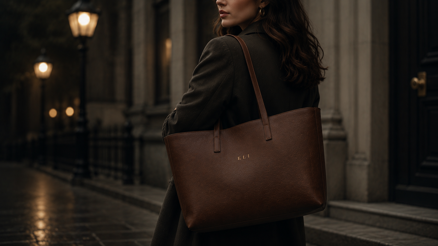 Luxury leather tote bag with a subtle gold foil monogram "E L I", showcasing elegant personalised leather gifting and monogramming - DÖTCH 