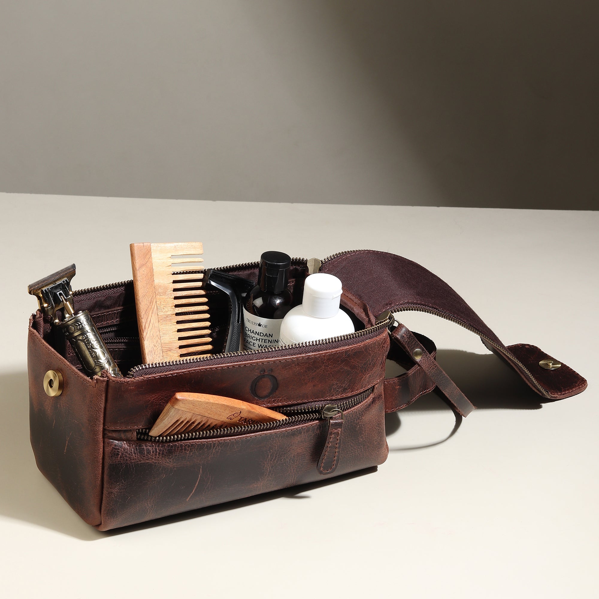 The Regent Wash Bag - DÖTCH CLUB